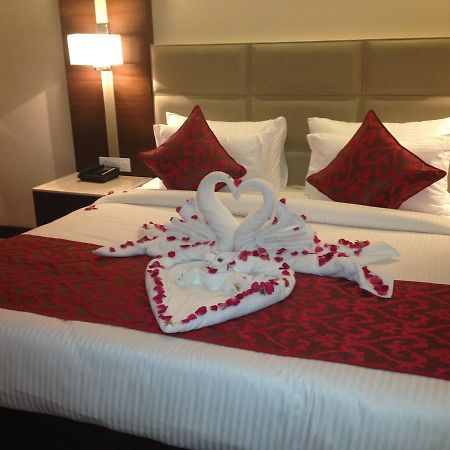 Continent Hotel Nawanshahr Nawāshahr Kültér fotó