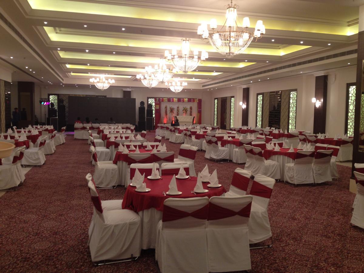 Continent Hotel Nawanshahr Nawāshahr Kültér fotó